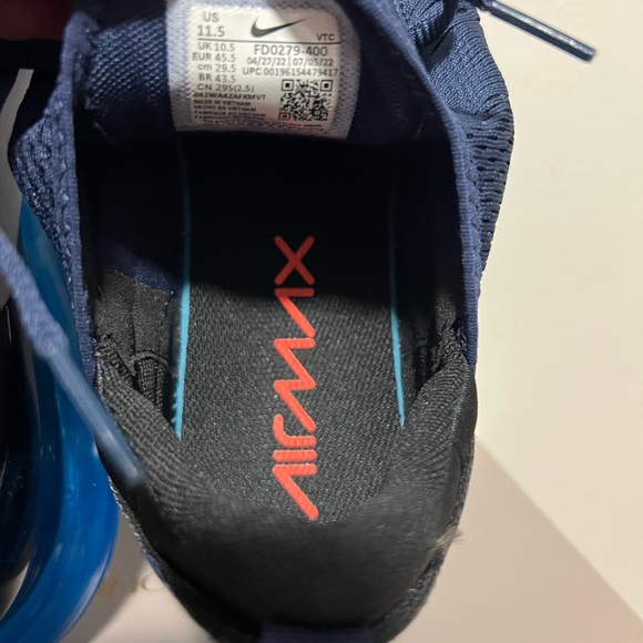 NIKE men blue sneakers /size 12 - Picture 11 of 12